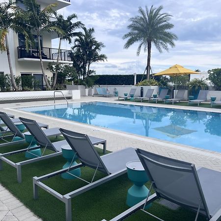 Master Bed Room In Calle Ocho Маями Екстериор снимка